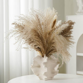 XYQXYQ Modern Art Ceramic Vase close-up reveals sculptural texture for premium display