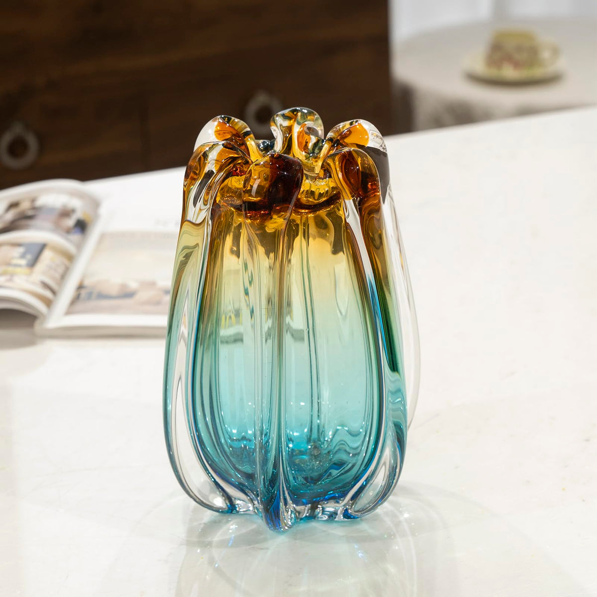 YACSNBF centerpiece vase elevates table settings