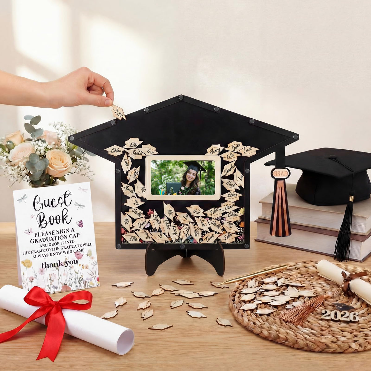 Yalikop gold ballpoint pen writes smoothly for guest messages