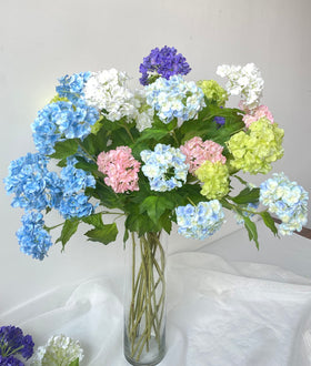 YalzoneMet four-pack artificial hydrangea ready for lasting arrangements.