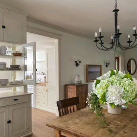 YalzoneMet home decor hydrangea arrangement adds natural color to rooms.