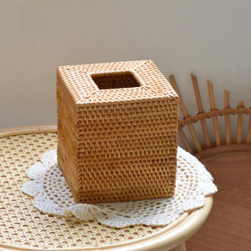 YANGQIHOME durable eco-friendly rattan adds timeless style.