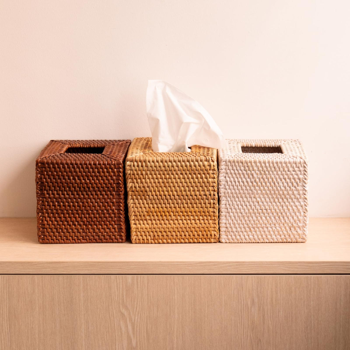 YANGQIHOME side-view rattan cover showcases handcrafted texture and rustic elegance.