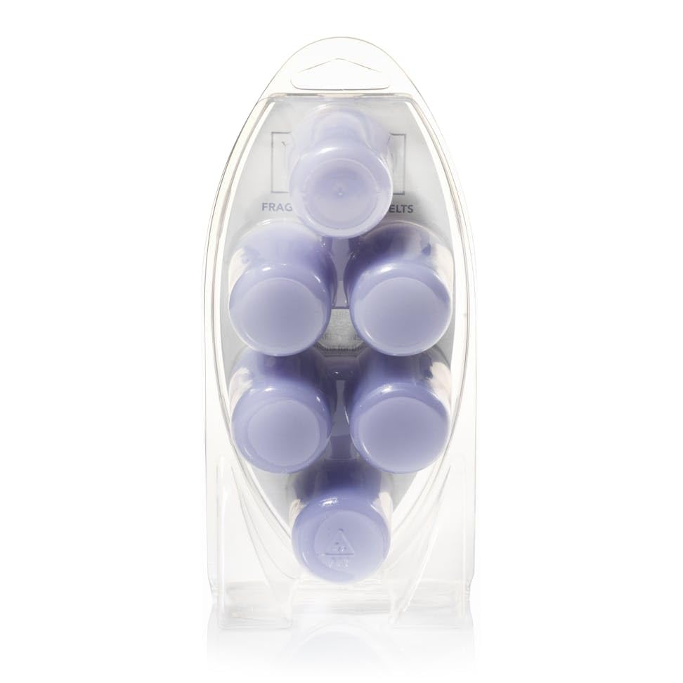 Diffusion of Yankee Candle Lilac Blossoms for a calm atmosphere.