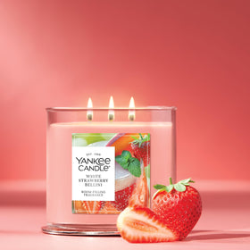 Premium plant wax blend delivers clean burn and steady fragrance