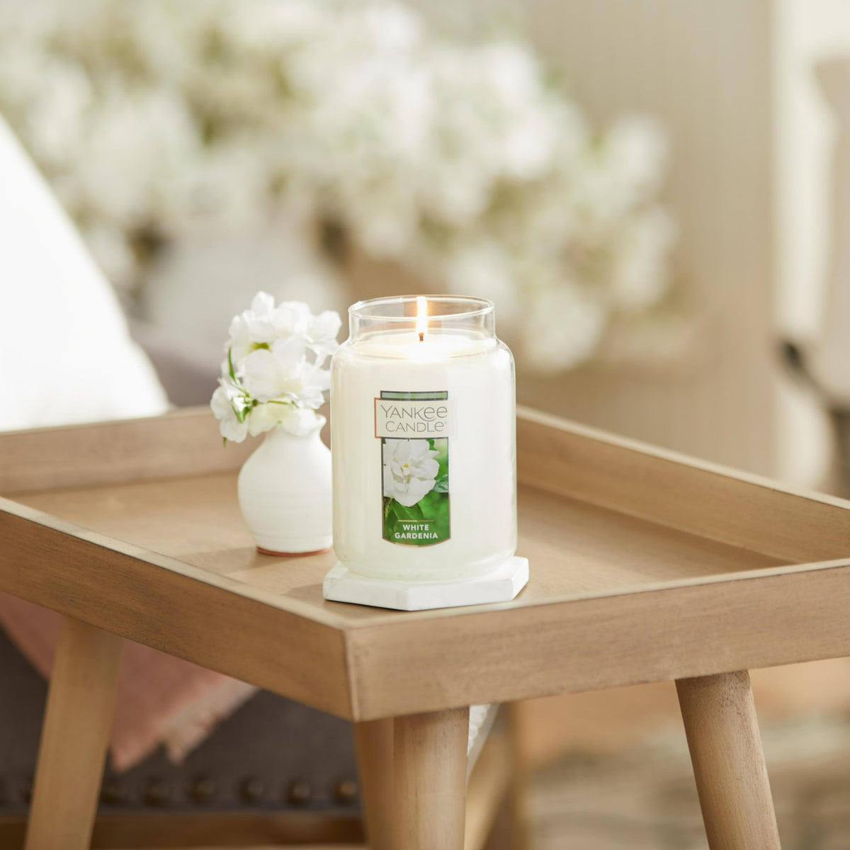 Yankee Candle White Gardenia jar with lid preserves fragrance longer in living spaces.