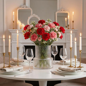 Long-stem roses in the YANWE1 ribbed vase create a refined centerpiece.