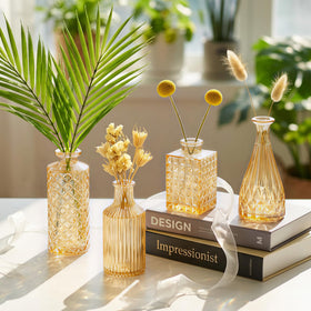 yasali mini glass bottles with stems for fresh or dried florals