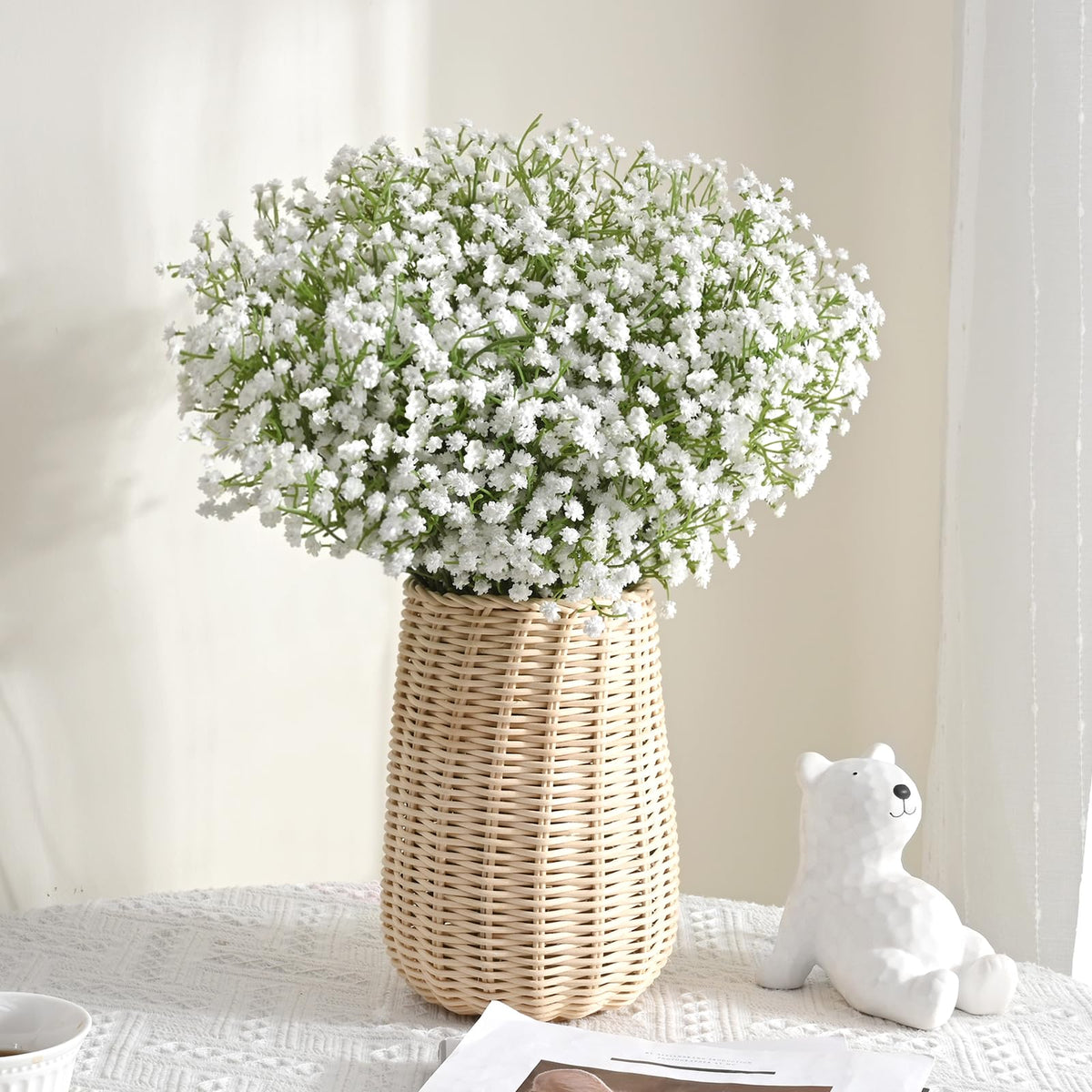 Yastouay non-allergenic artificial flowers for year-round decor.