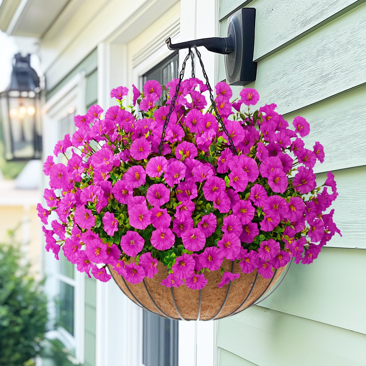 Yastouay patio garden display with realistic blooms