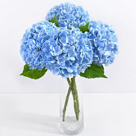 Yastouay Real Touch Hydrangea bloom close-up with soft latex petals and lifelike detail