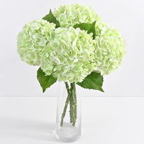 Yastouay Real Touch Hydrangea flowers for lifelike home decor.
