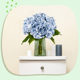 DIY bouquet assembly with Yatim blue hydrangea flowers
