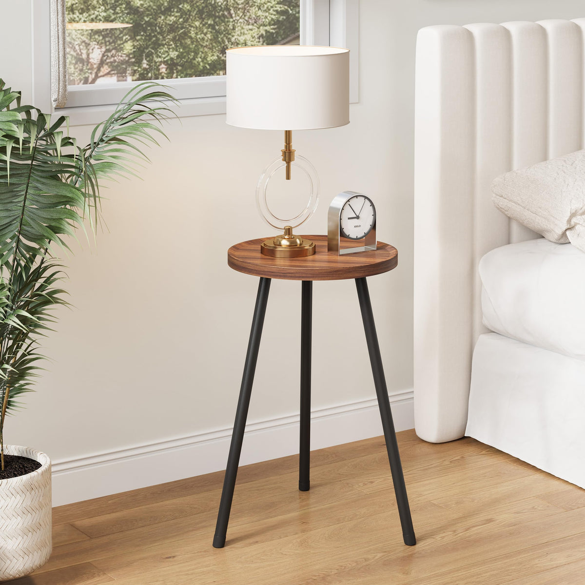 YAUKTAK LET520DR round side table top close-up showing smooth finish and modern styling.