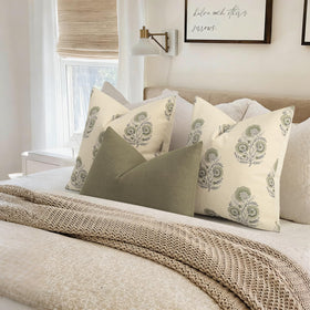YCOLL pillow cover with invisible zipper detail for seamless appearance.