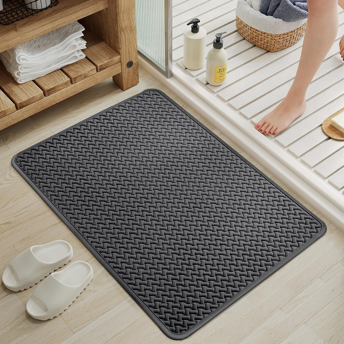 YDKGL under-door mat minimizes water splashes at entryways