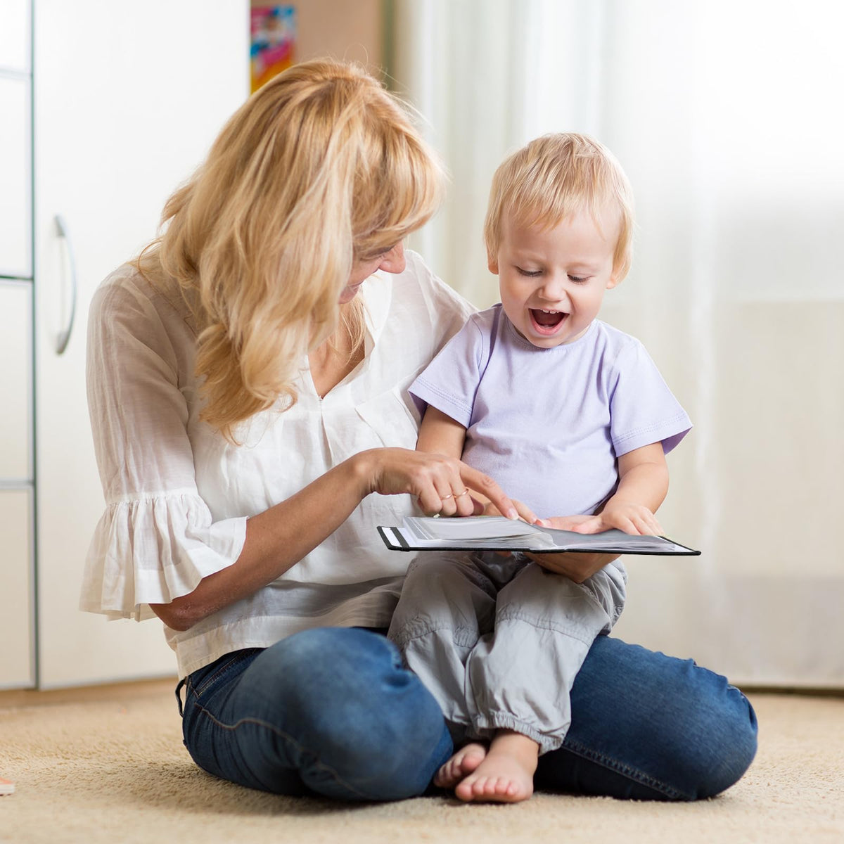 Yeaqee versatile memory album suits weddings, families, and travel moments.
