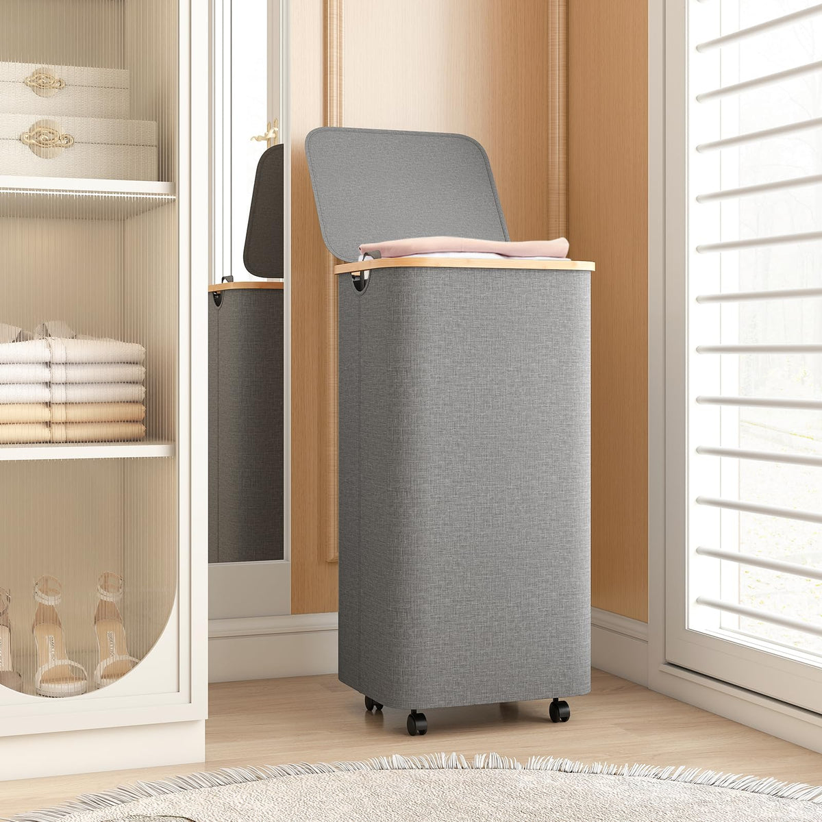 Yecaye bamboo lid adds natural style to the laundry hamper