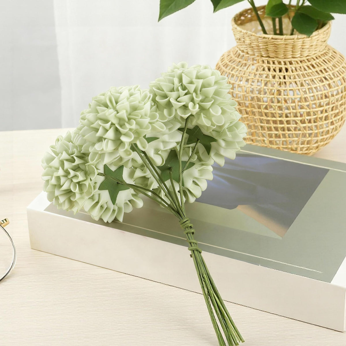 YEEFLORA sage green dahlia stem 21cm for versatile arrangements