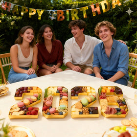 Yeenuo reusable eco-friendly tray reduces waste at gatherings.