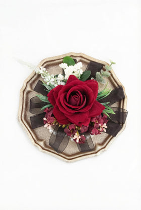 Yelinart corsage wristlet worn on wrist showing comfortable fit
