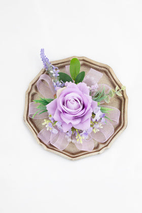 Yelinart lavender and small flowers accent for graceful natural look.