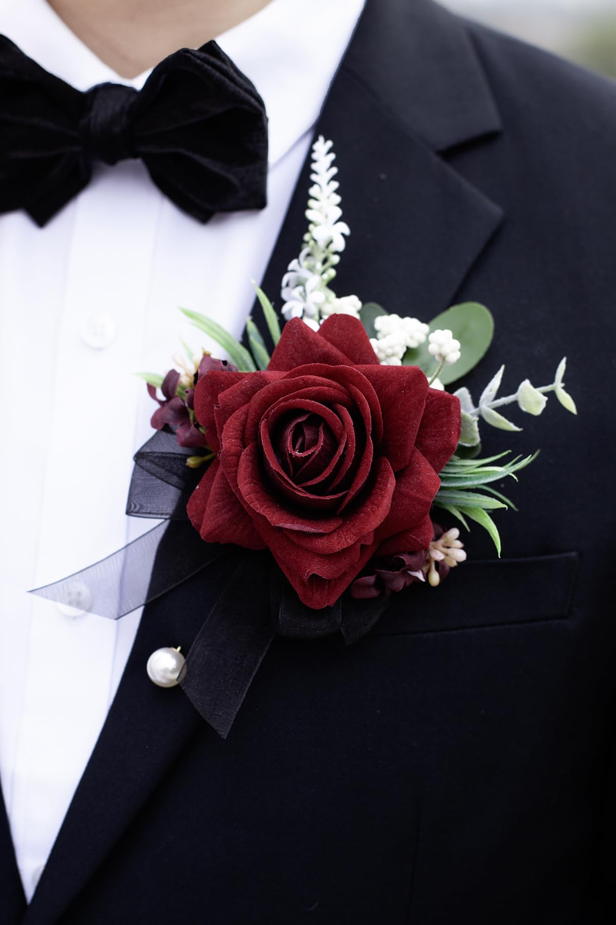 Yelinart hard case box protects corsage and boutonniere during transport