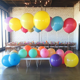 YFLIUBAI complete kit for arches, backdrops, and table centerpieces.