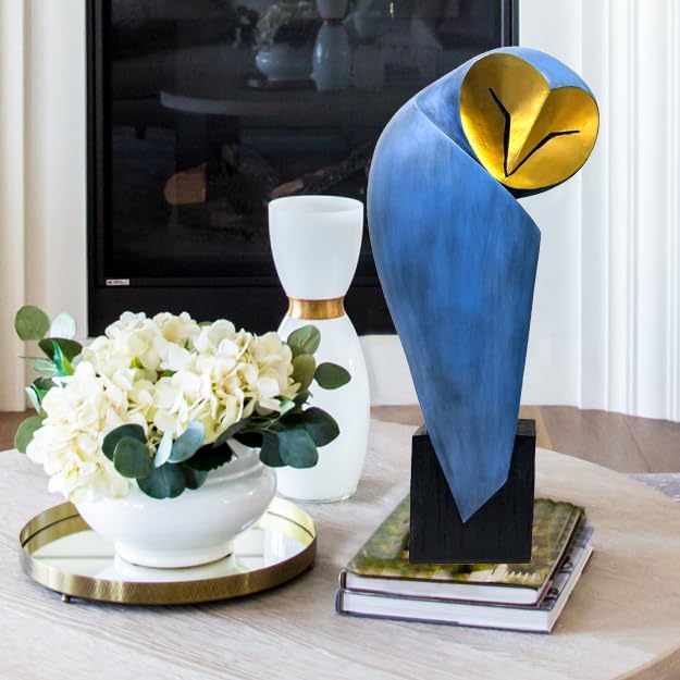 YHHRESINHOME owl sculpture close-up resin highlights artisanal craftsmanship.
