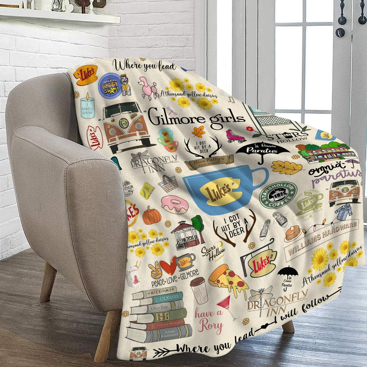 YiCoogius flannel fleece throw makes a thoughtful gift for loved ones.