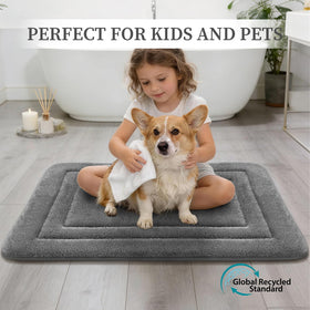YIHOUSE 24x17 mat positioned near tub for compact convenience.
