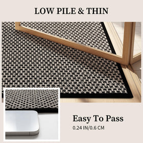 YIHOUSE easy-clean surface resists dust and pet hair for low maintenance.