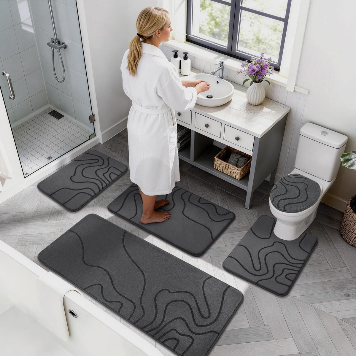 YIHOUSE fluid-line pattern enhances modern bathroom decor.