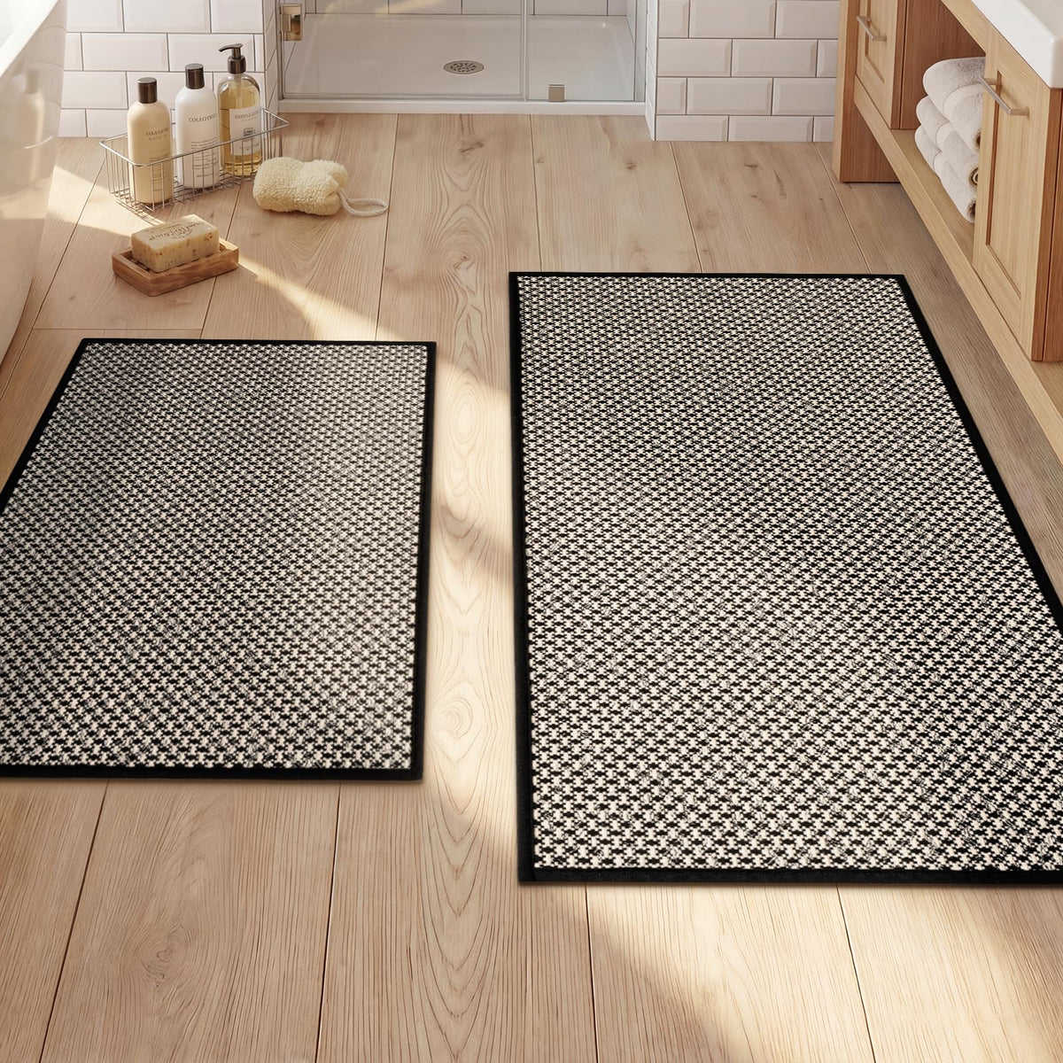 YIHOUSE thin bath mat black 24x17 front view offers quick-dry comfort.