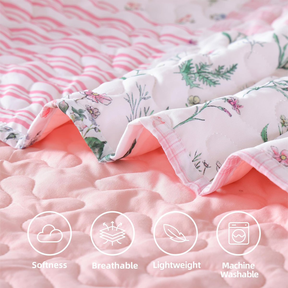 YIKUSH all-season quilt on bed demonstrates balanced weight for year-round comfort.