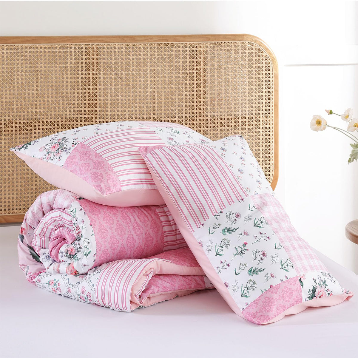 YIKUSH complete bed makeover with full comforter and two shams for a refreshed room.