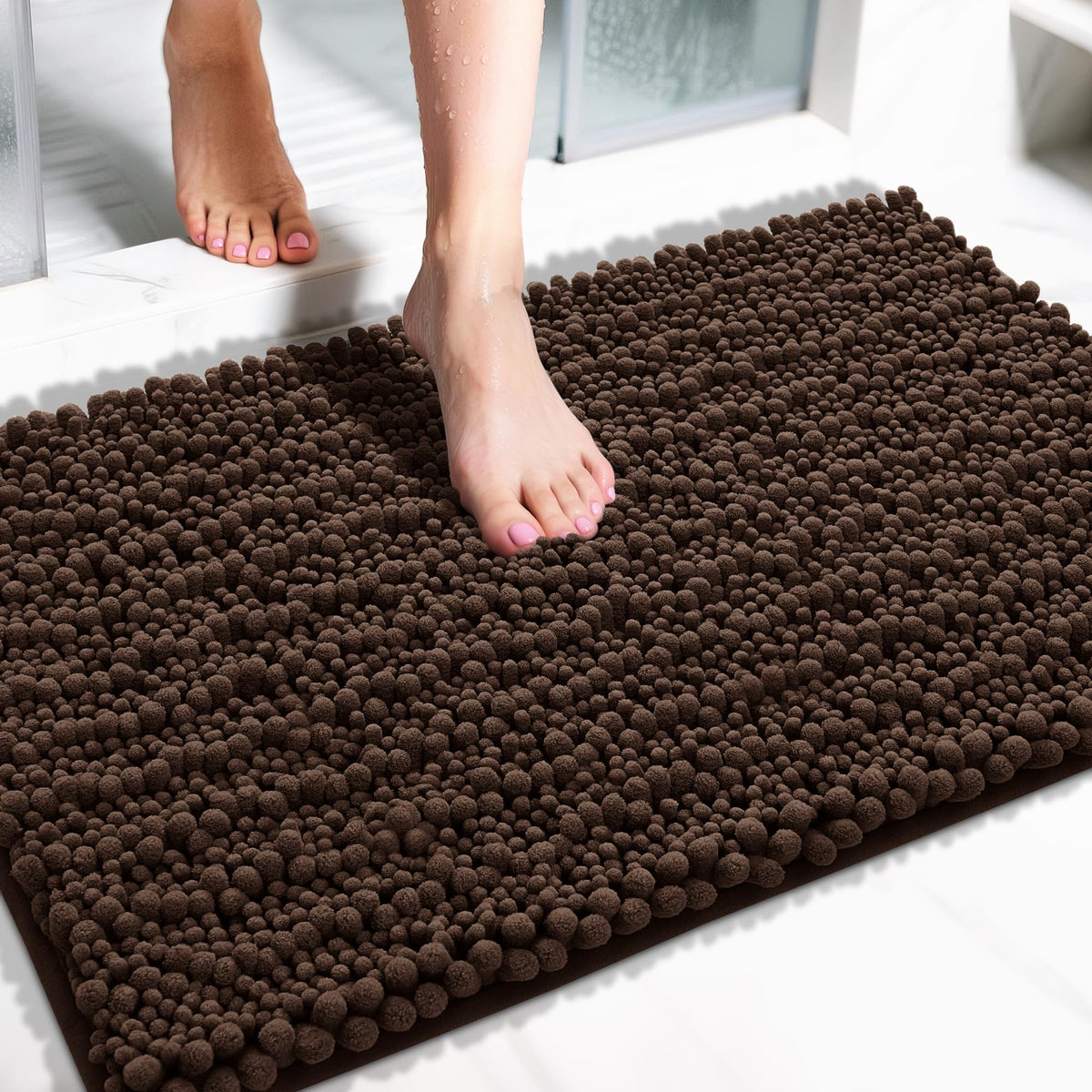 Yimobra bath mat with soft chenille surface for cloud-like comfort.