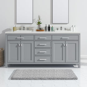 Yimobra bath rug machine-washable fabric stays soft after cycles.