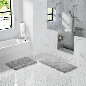 Yimobra quick-dry design reduces puddling on bathroom floors.