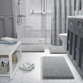 Yimobra rug adds a warm, soft touch to bathroom decor.