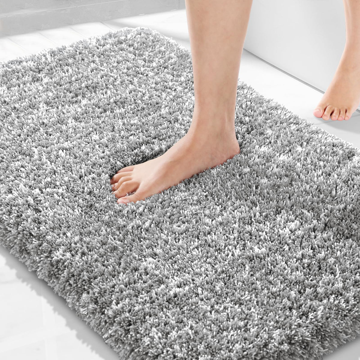 Yimobra non-slip 36x24 bathroom rug keeps floors dry and safe.