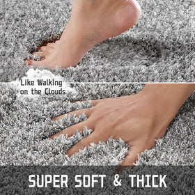 Yimobra non-slip bottom keeps the rug securely in place.