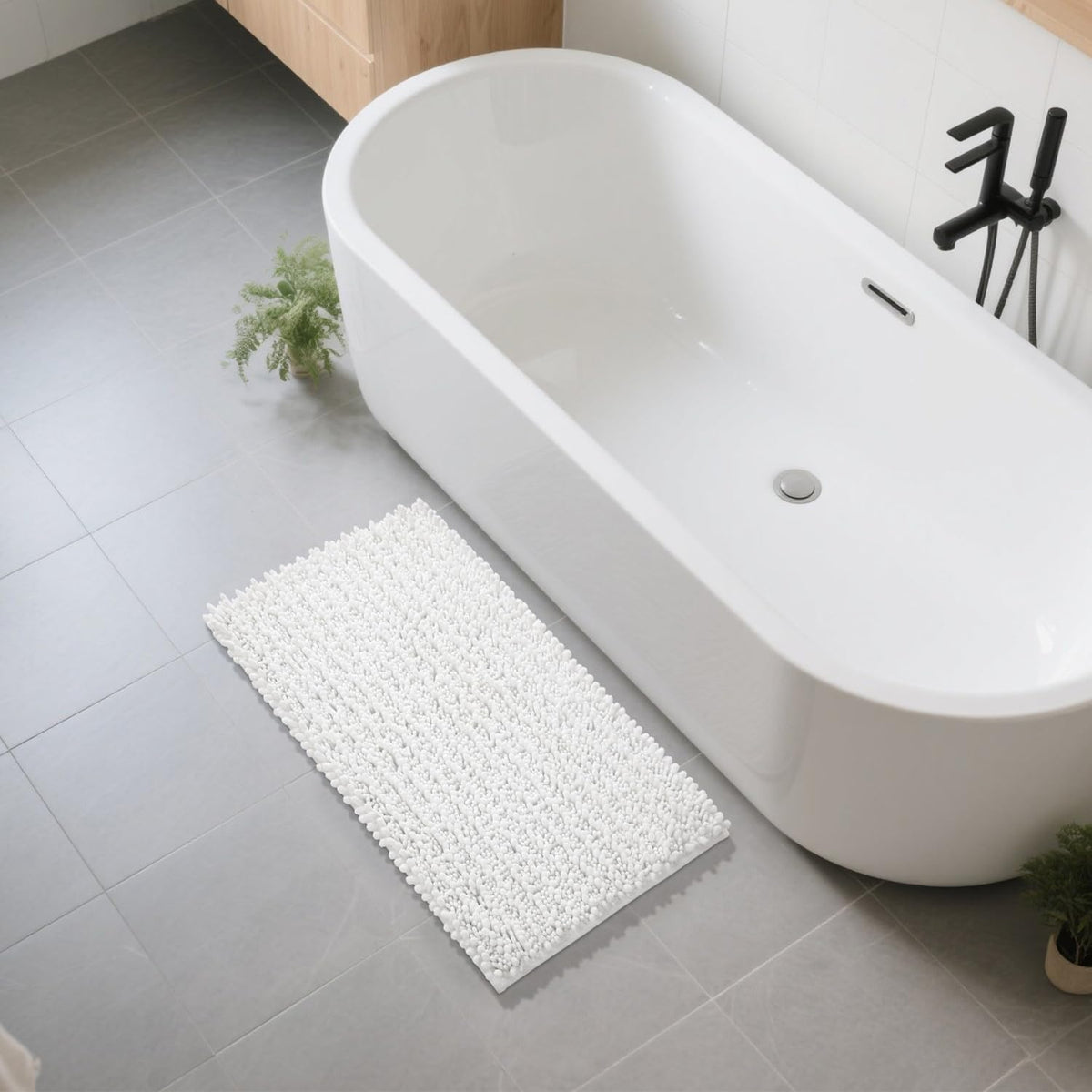 Yimobra machine-washable bath mat collage reflects easy care options.