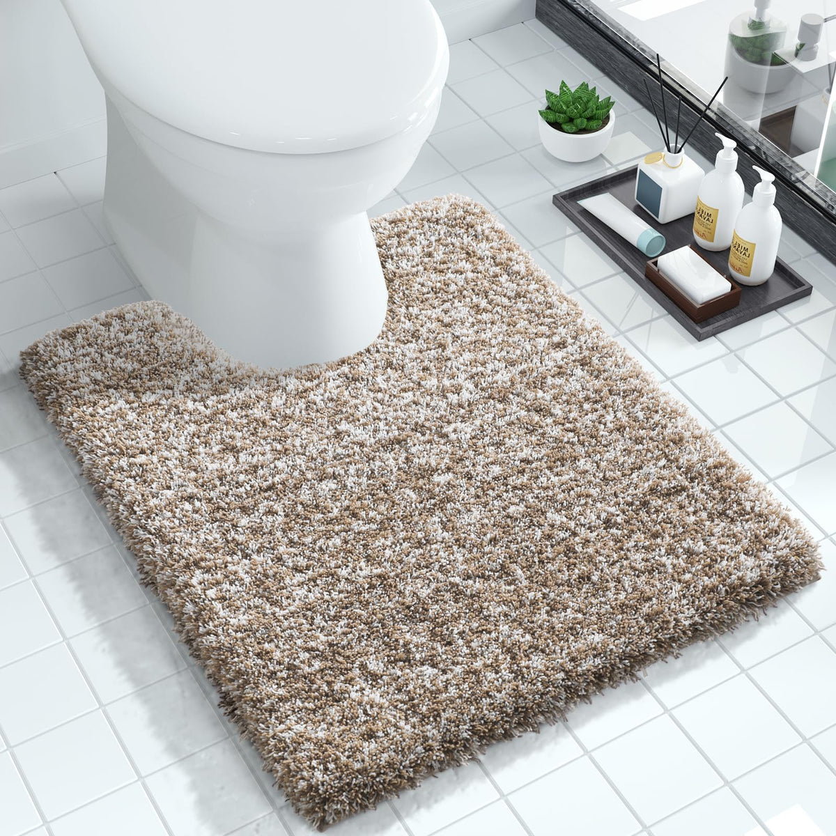 Yimobra U-shaped toilet rug close-up fiber showing plush softness.