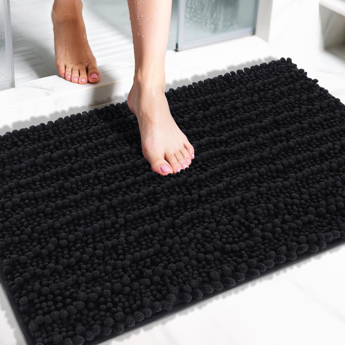 Yimobra ultra-soft chenille bath mat closeup showing plush pile and comfort