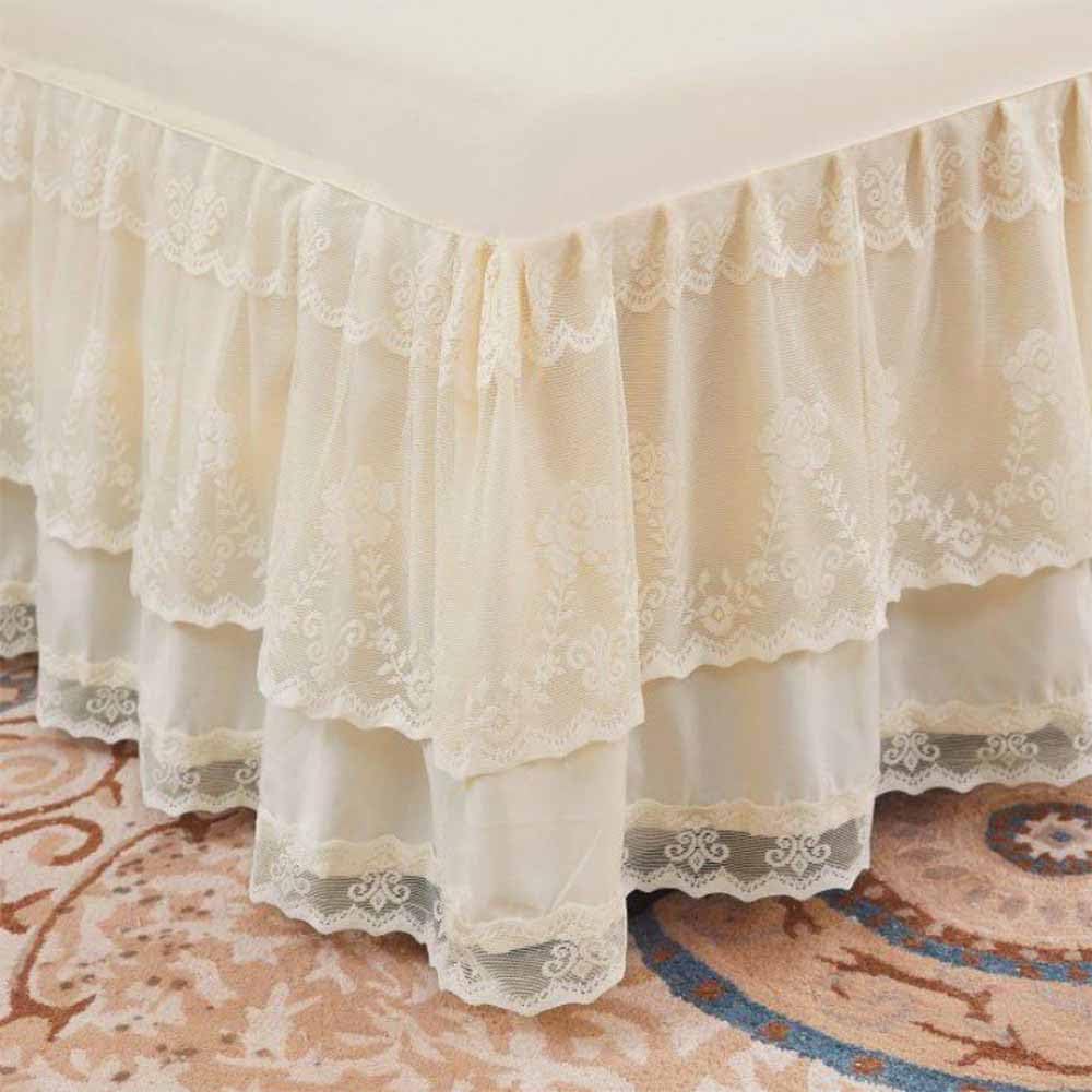 YingXue jacquard lace trim adds classic style around all three sides.