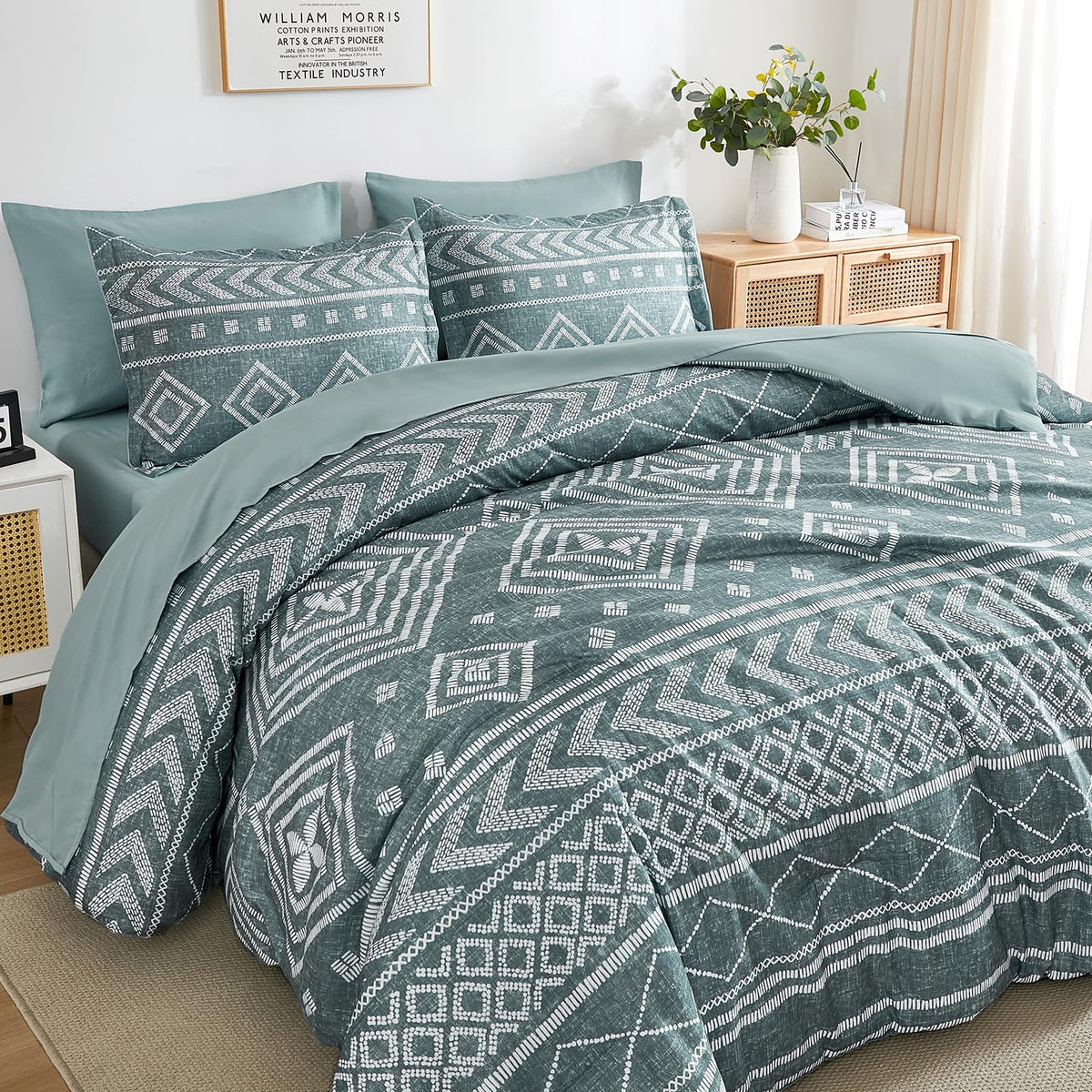Yiran king sheets with flat and fitted components fit standard beds.