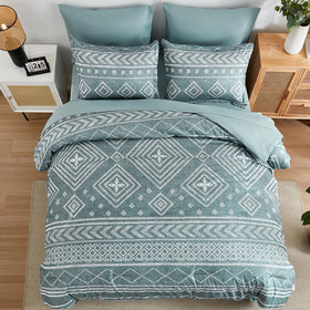 Yiran ultra-soft microfiber fabric delivers cozy, year-round comfort.