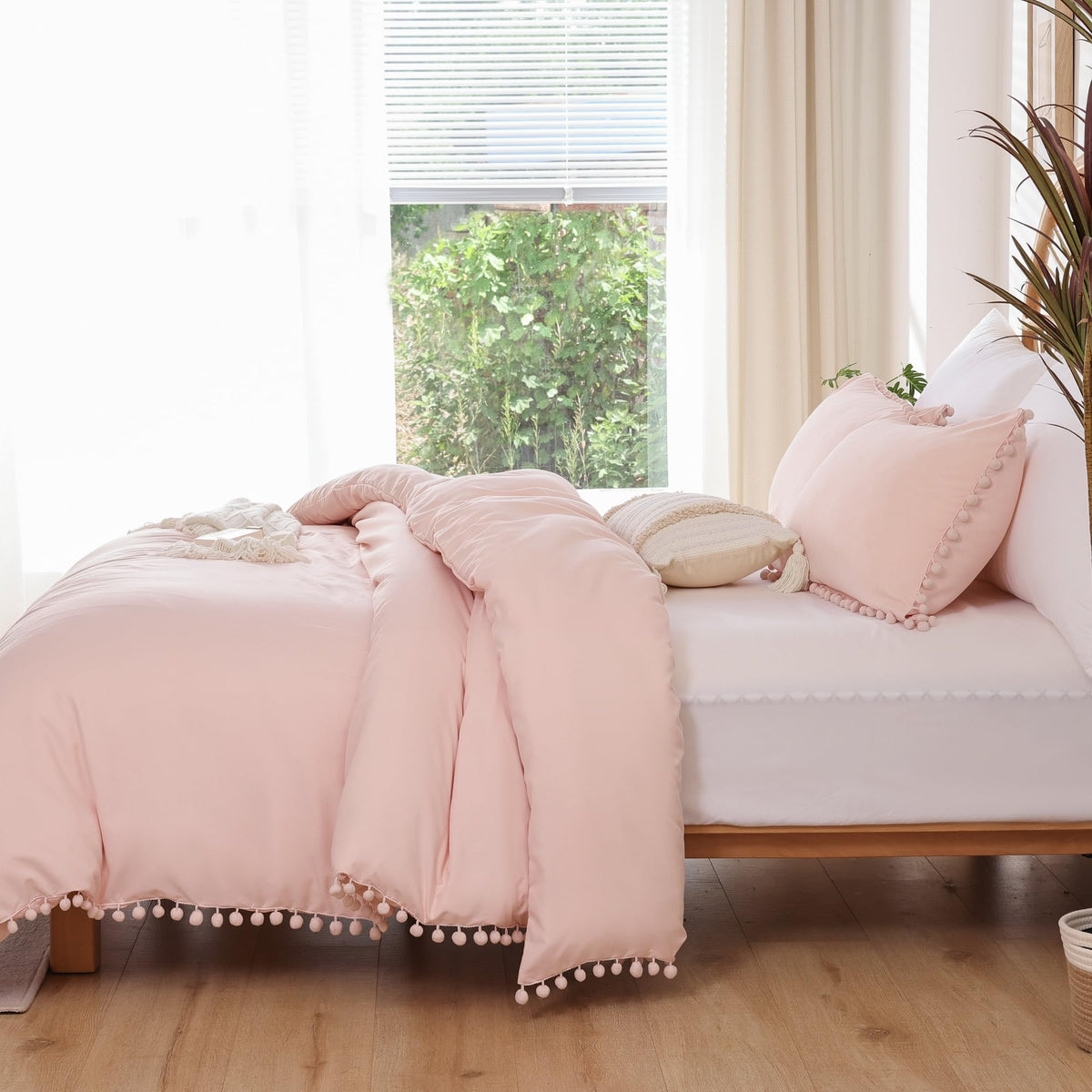 YIRDDEO pillow sham 20x26 paired with the comforter
