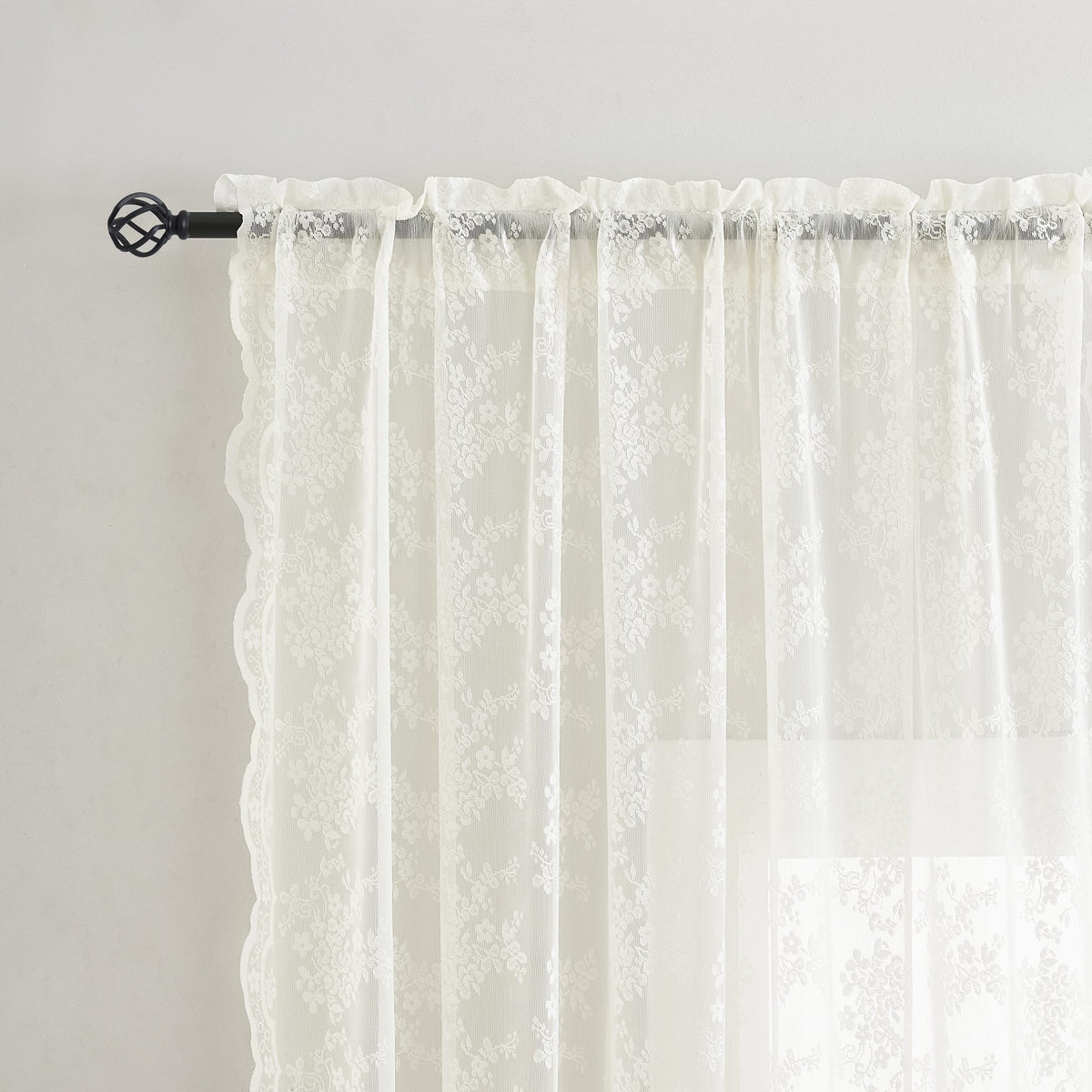 YJ YANJUN lace curtains with scalloped edge in cream add vintage charm.